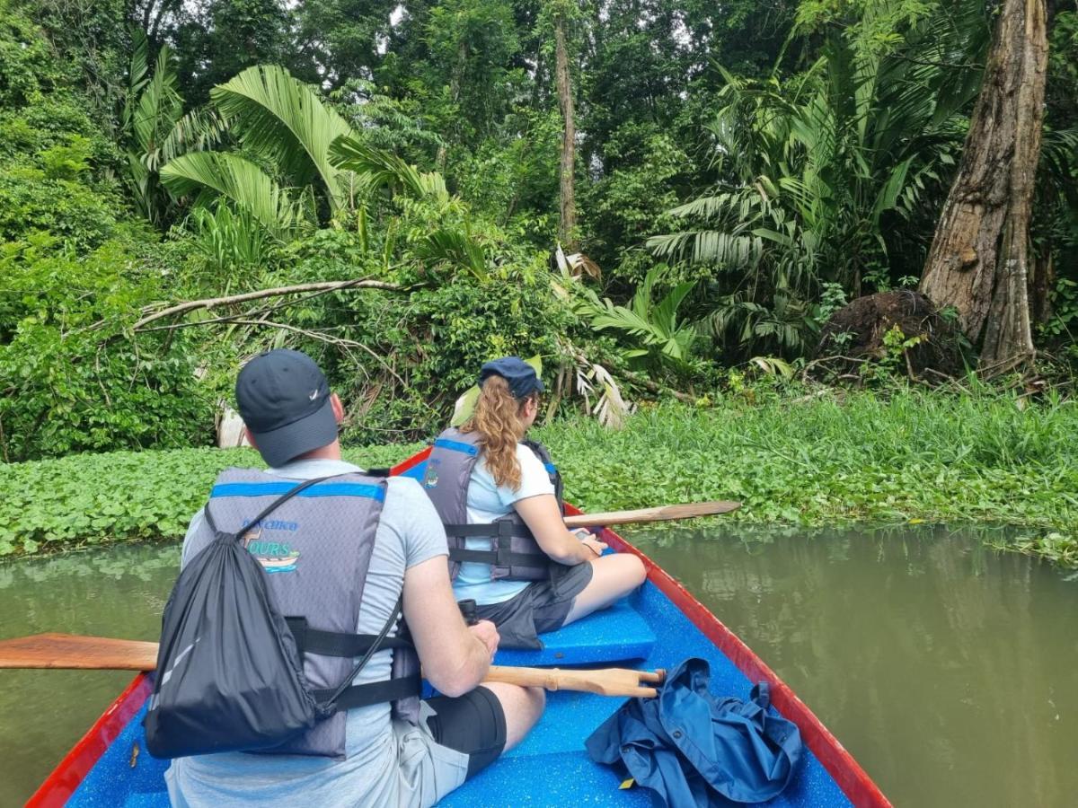 Micheck Beach House Tortuguero Εξωτερικό φωτογραφία