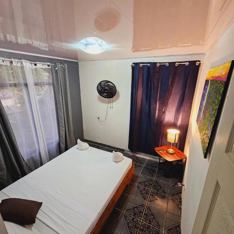 Micheck Beach House Tortuguero Εξωτερικό φωτογραφία