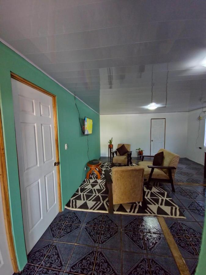 Micheck Beach House Tortuguero Εξωτερικό φωτογραφία